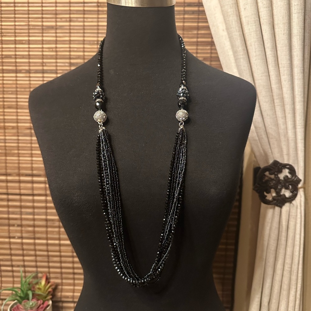 Elegant Black Beaded Necklace